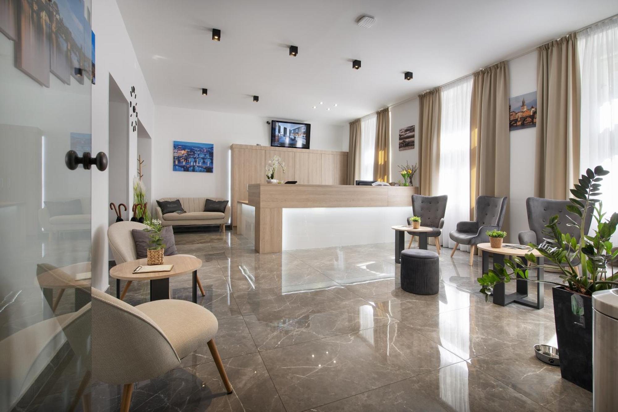 Prague Season Three Stars Hotel Exterior foto
